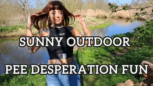 Outdoor pee desperation fun in the sun!