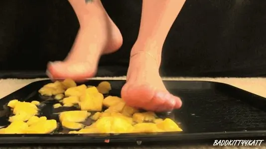 Snack time with feet