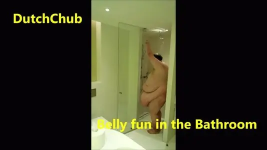 DutchChub Belly fun in the bathroom