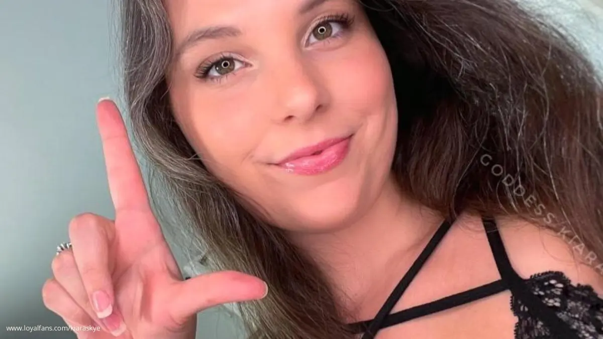 Kiara Skye Findom Femdom avatar