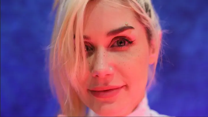 Spidergwen Sucks Spiderman a dildo BJ parody