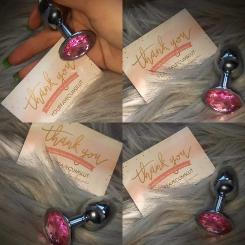 Small pink buttplug