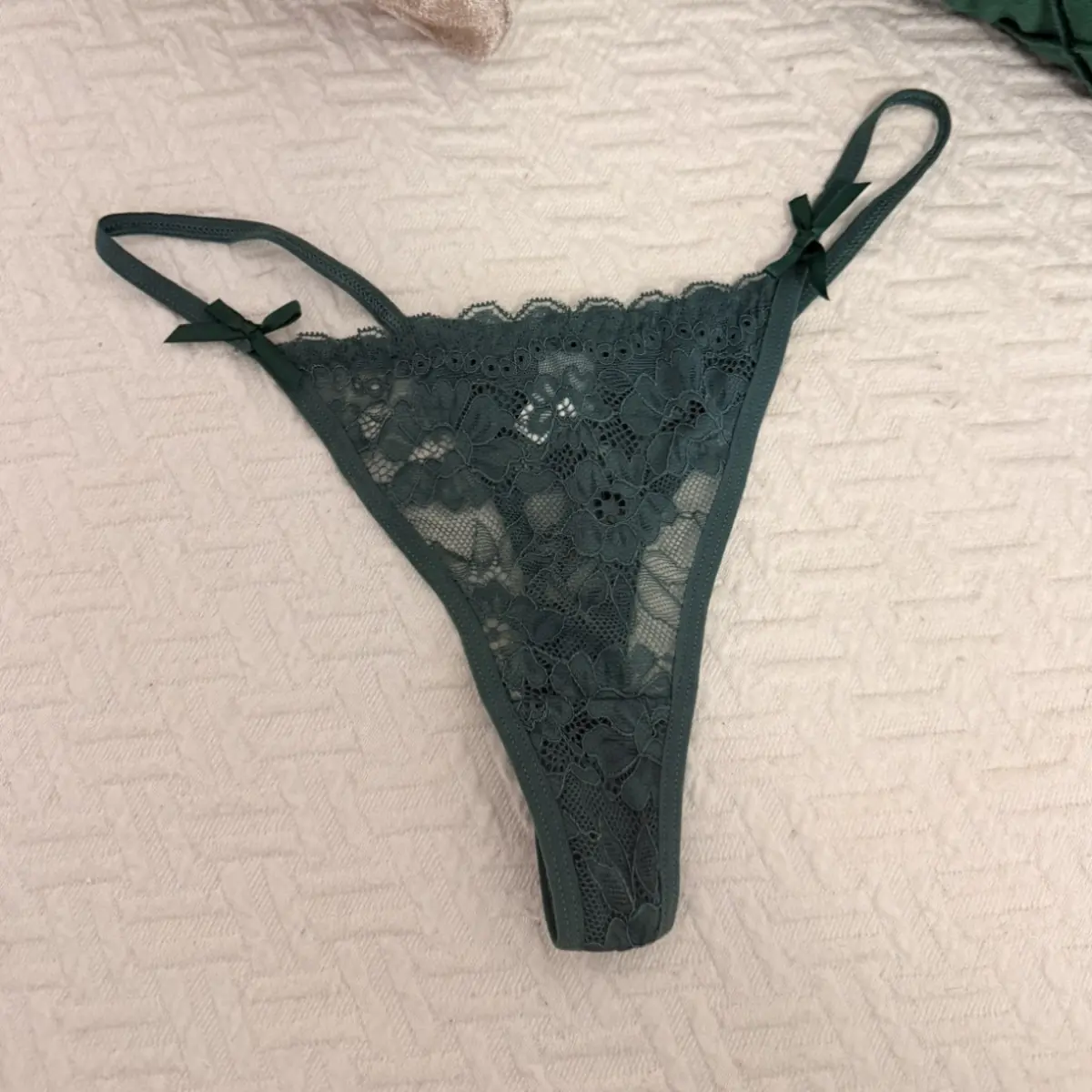 Lace panty green