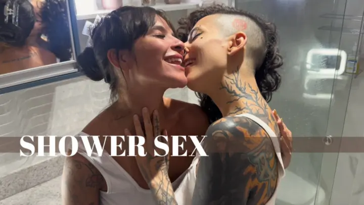 SHOWER LESBIAN SEX
