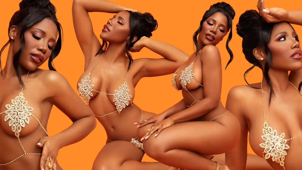 Sasha 😈 header