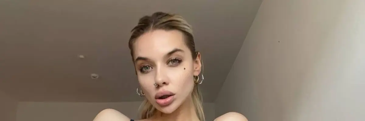 Alt Barbie header
