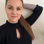 April avatar