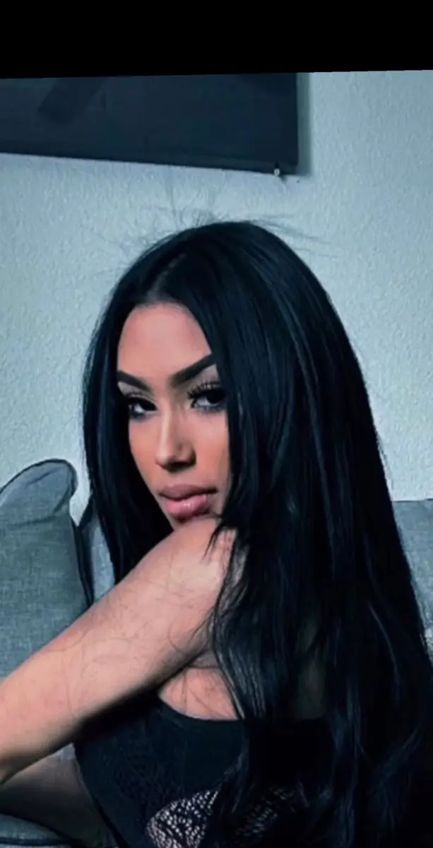 Ariana Vidal header