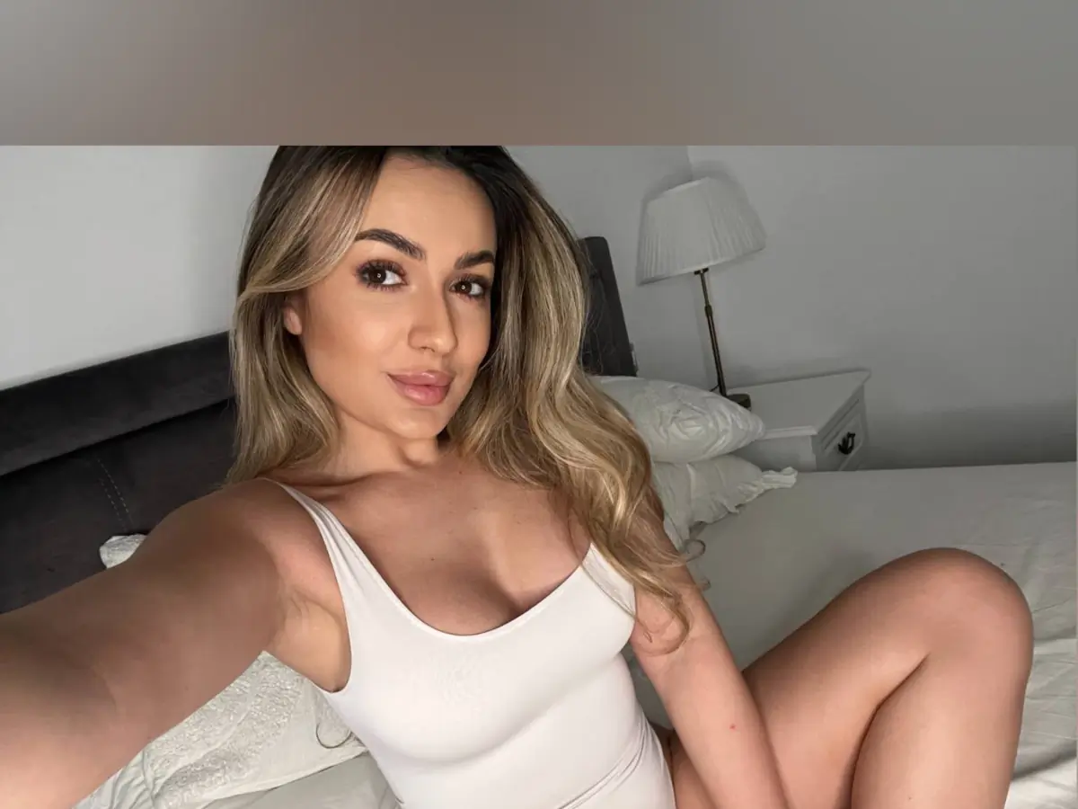 ✅𝐀𝐘𝐀𝐍𝐀 𝐒𝐈𝐍✅ cover