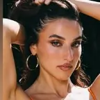 Vanessa 🍒 avatar