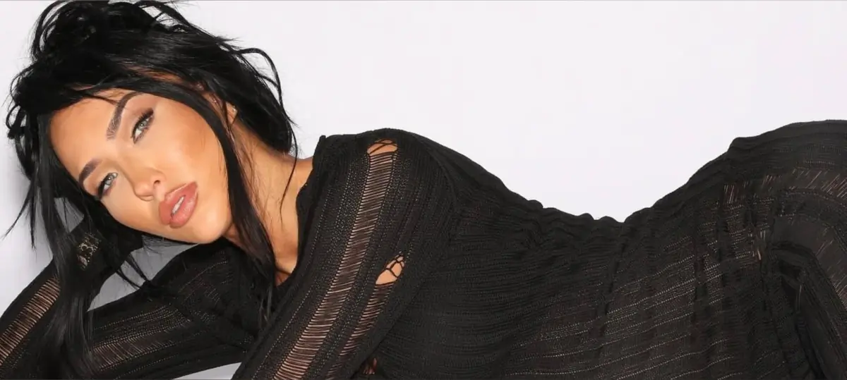 Bre Tiesi header