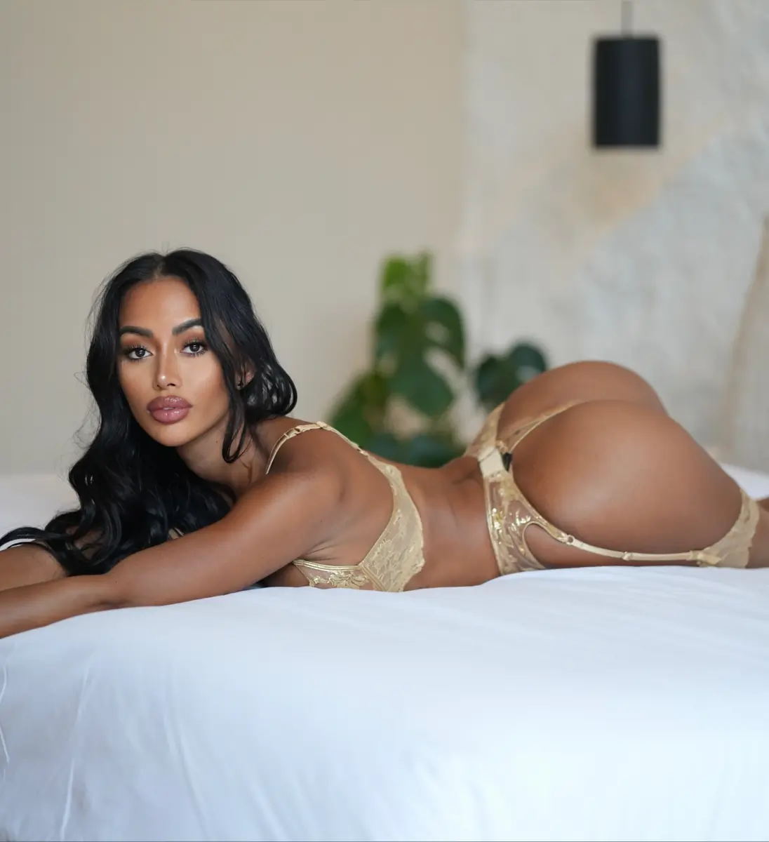 Carlita💋 (Link in Bio) cover