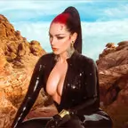 Cervena Fox avatar