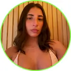Clara 🤍 (21y/o) avatar