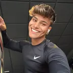 Denis Dosio 𝐓𝐎𝐏 𝟎.𝟏% avatar