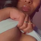 Virtual GF &amp; HeadWench 🐉 avatar