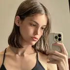 ellie ✨ avatar