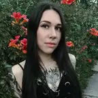 Lola Sparks avatar