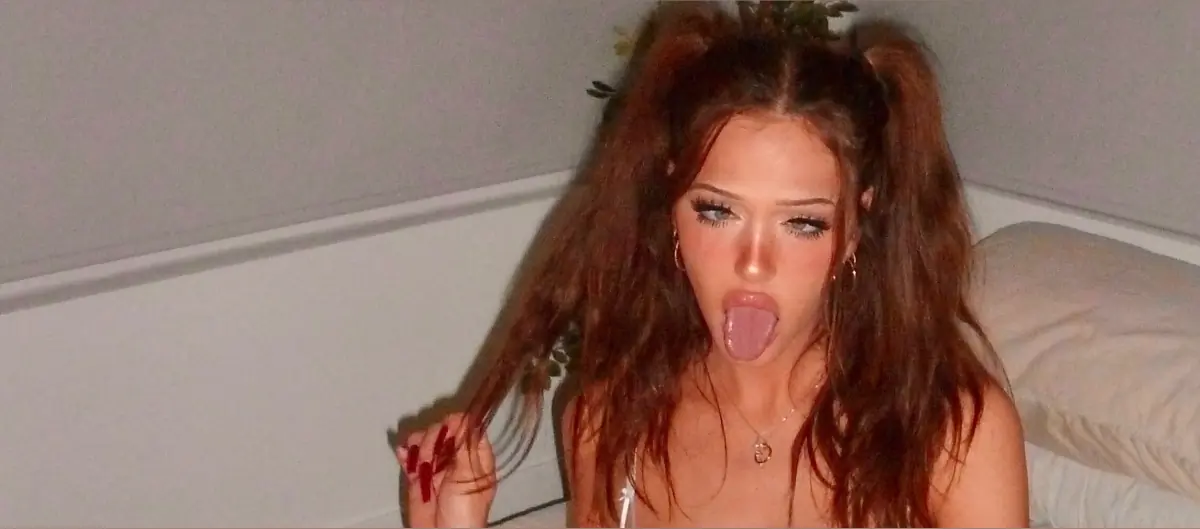 faye 🧸 header
