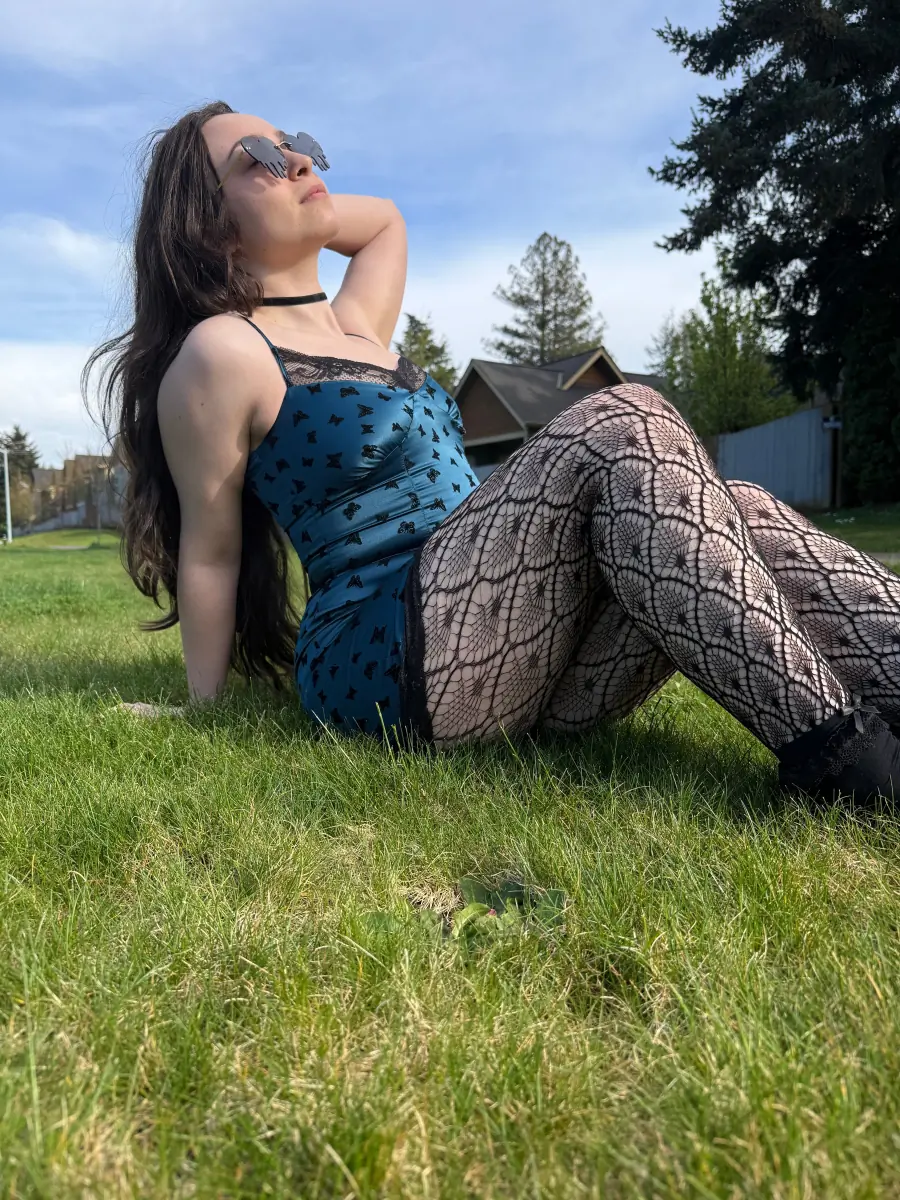 Hayley (backdoor queen) header