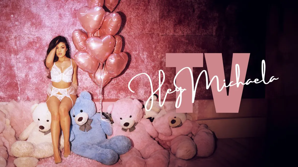 MICHAELA đ cover