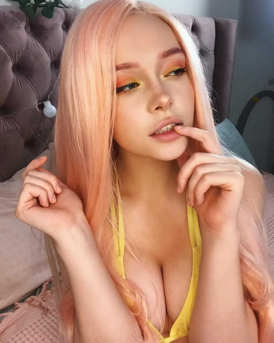 KateKuray header