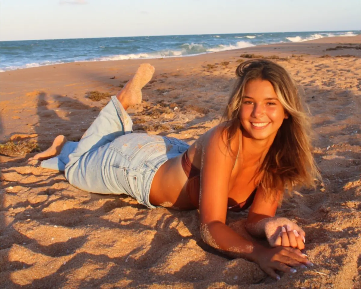 Kiara🌺 header