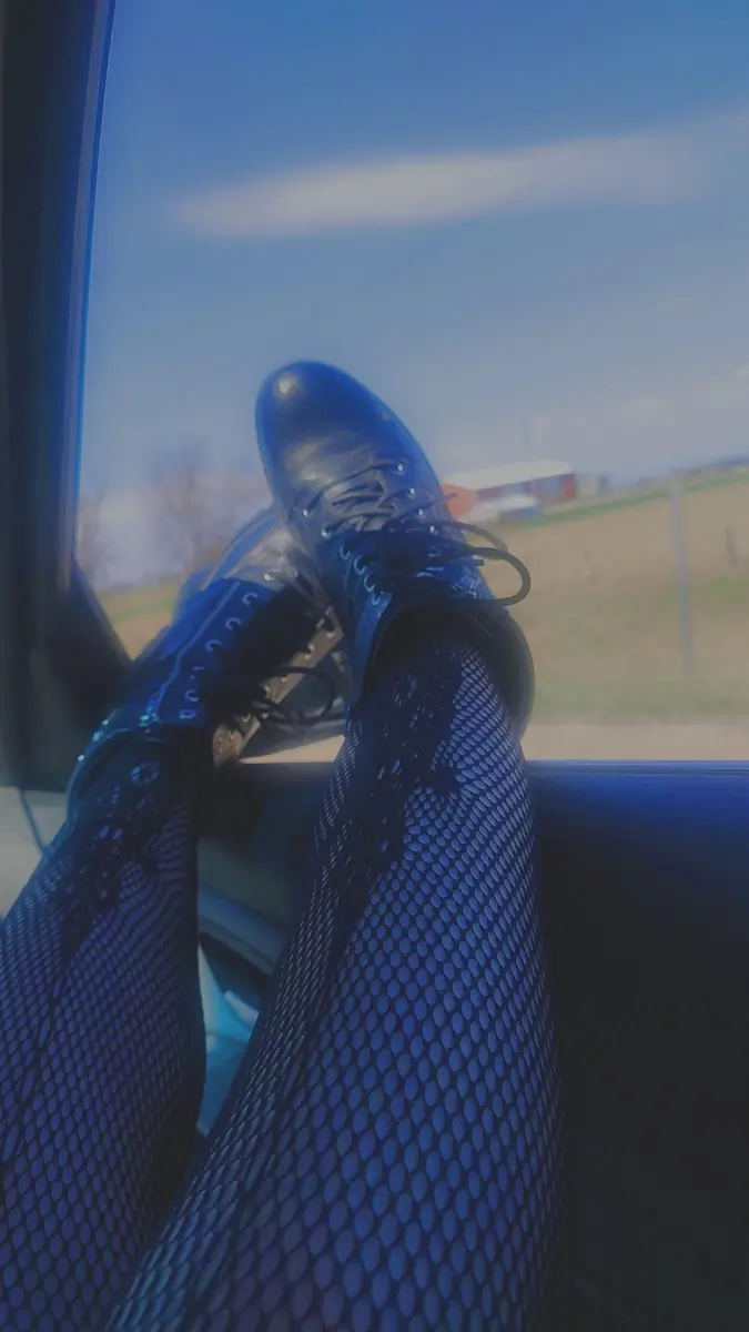 Goddess Cloe header
