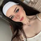 Lara Rose avatar
