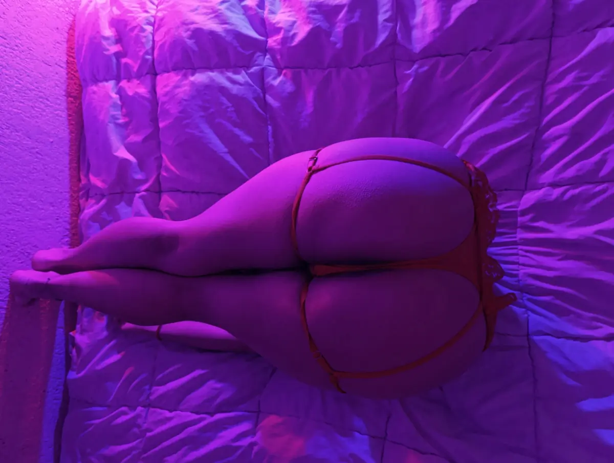 Queen of lust header