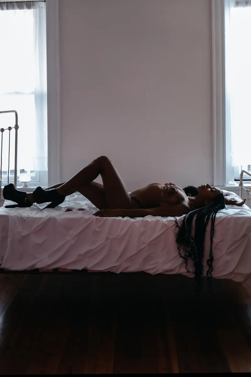 damiana 🧚🏽‍♀️ header