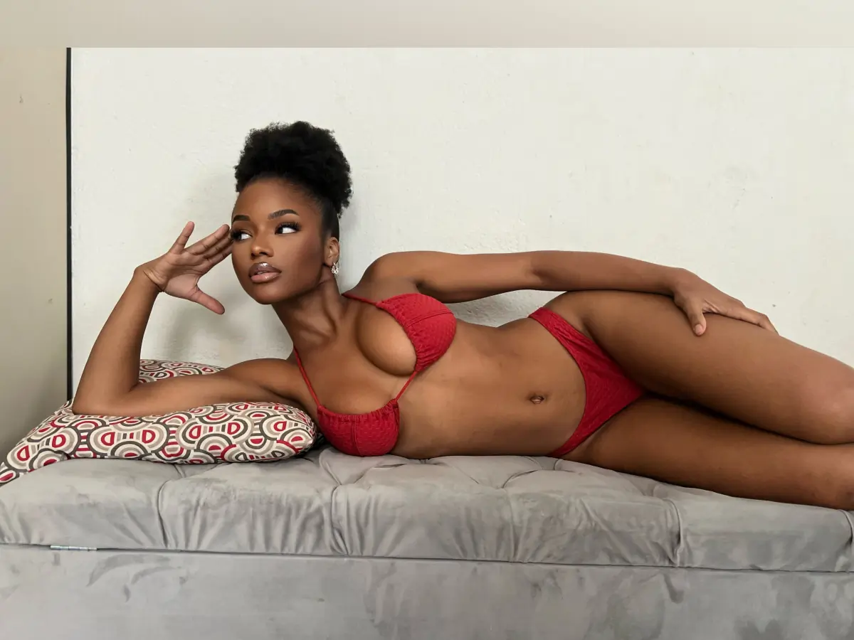 Larissa Silva🇧🇷Chocolate🍫 header