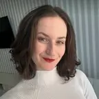 Laura Curls💄🖤 avatar