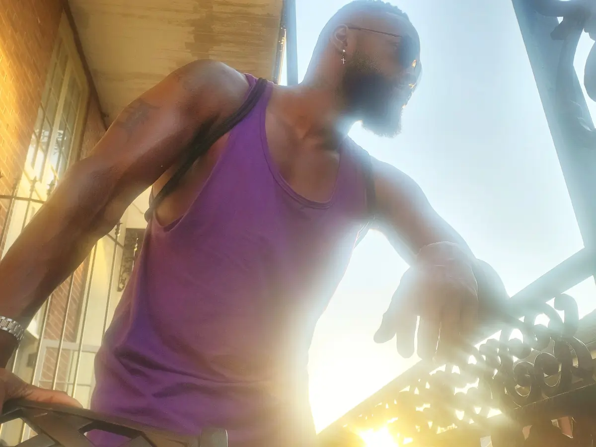 LoRenZo_vAughn header