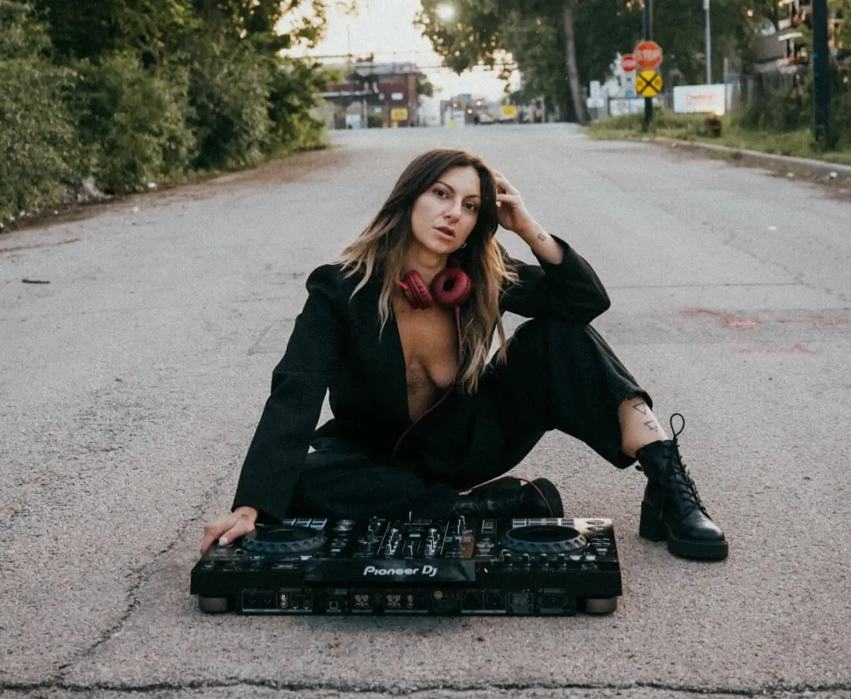 nadigirl cover