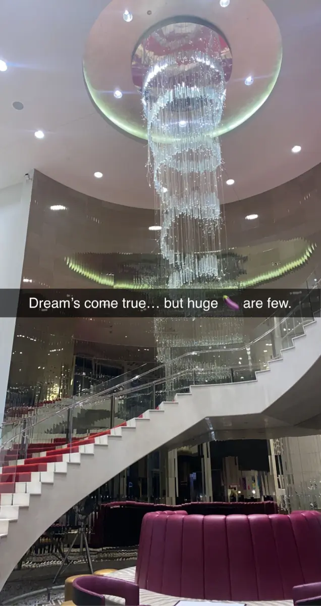 HugeDream header