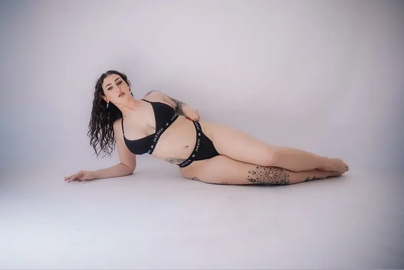 Avalon 🍑 header