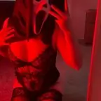 Petite Problem avatar