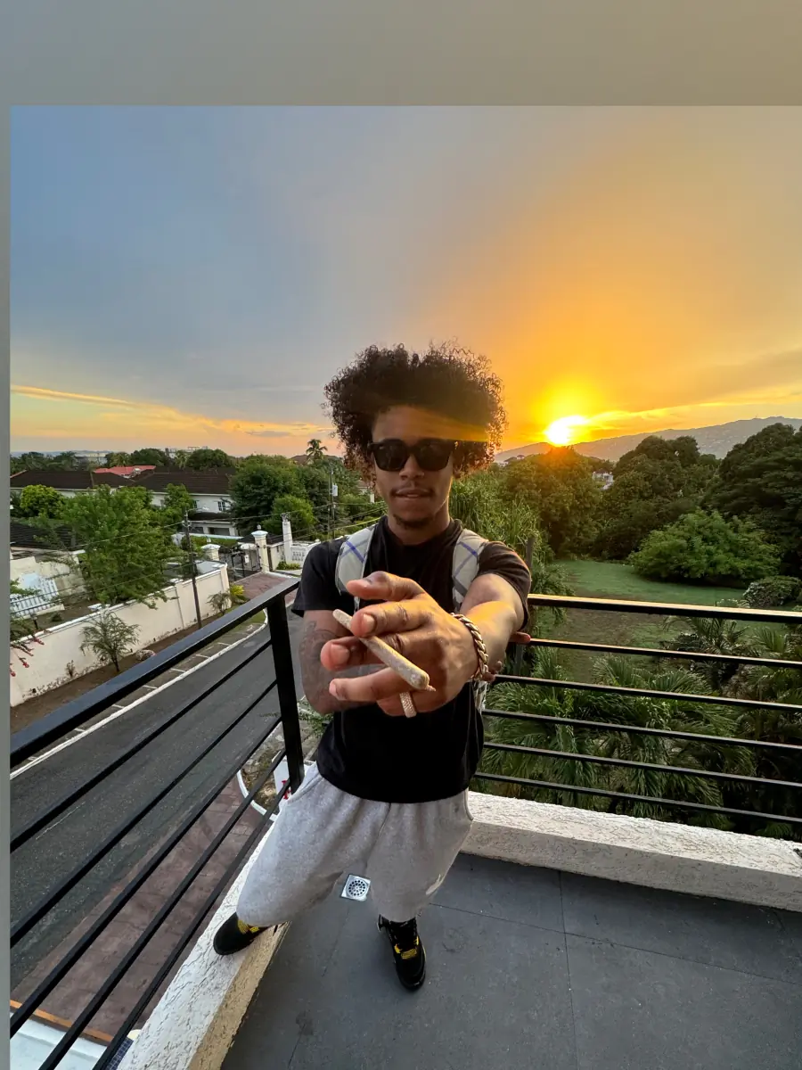 Lil D header