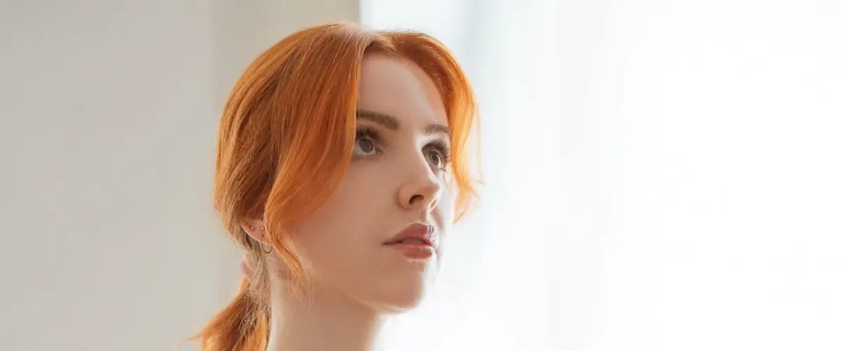 Scarlett Jones header