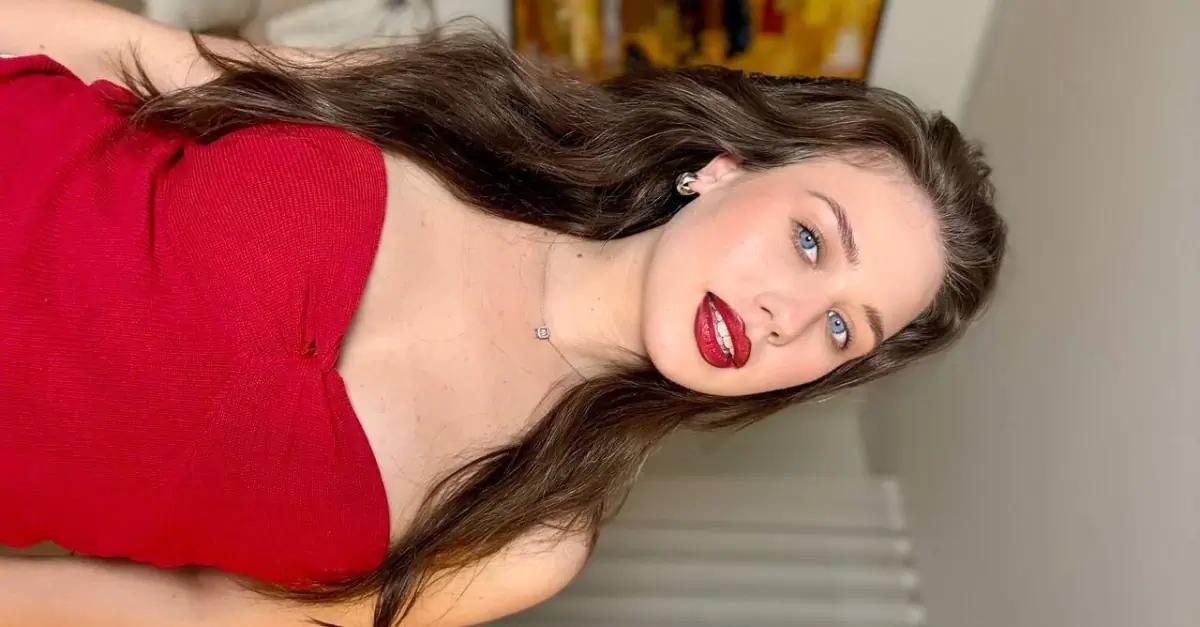 🫐 SOFIA 🫐 blue eyes girl 🩵 header
