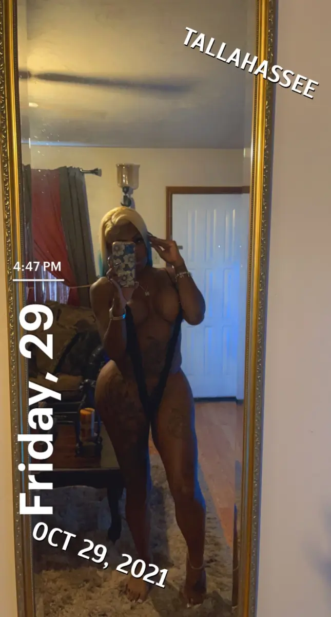 SexxyNikki header