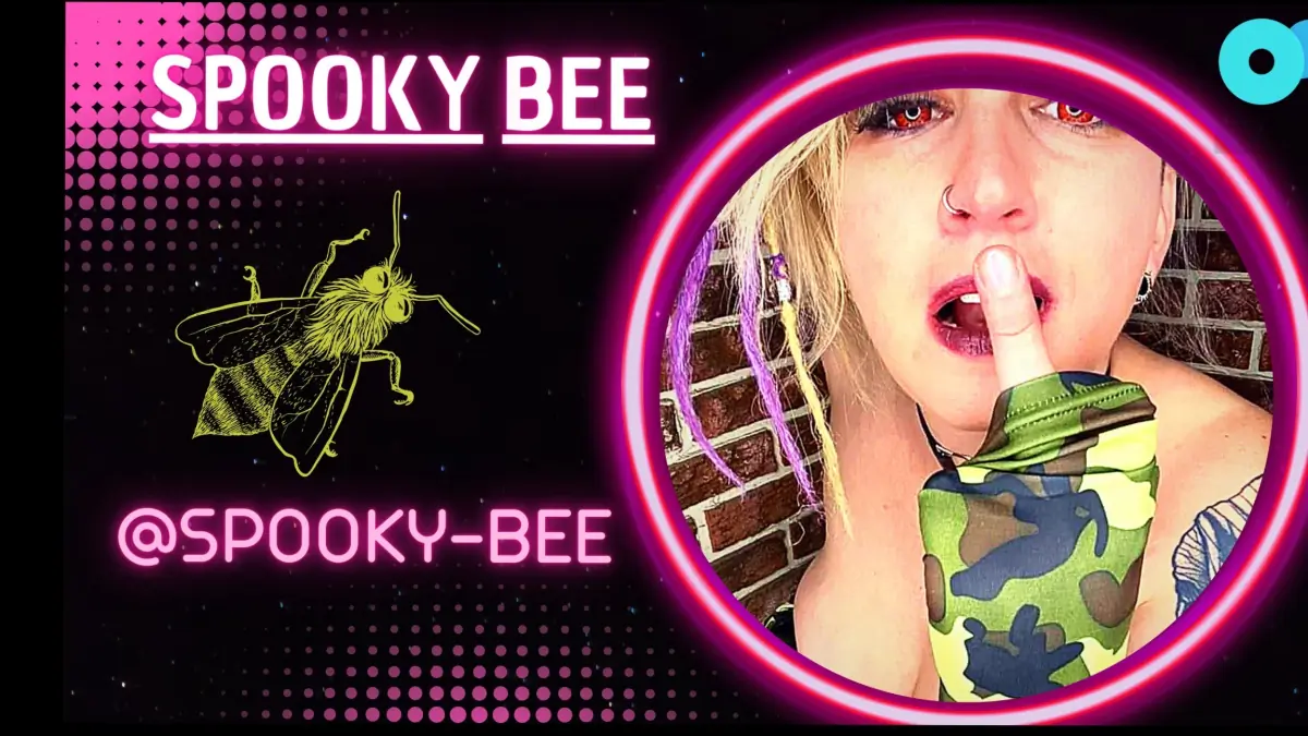 Spooky Bee 😈🐝 header