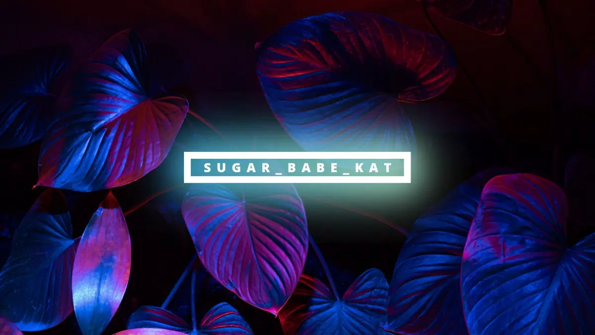 Kat ♥️ header