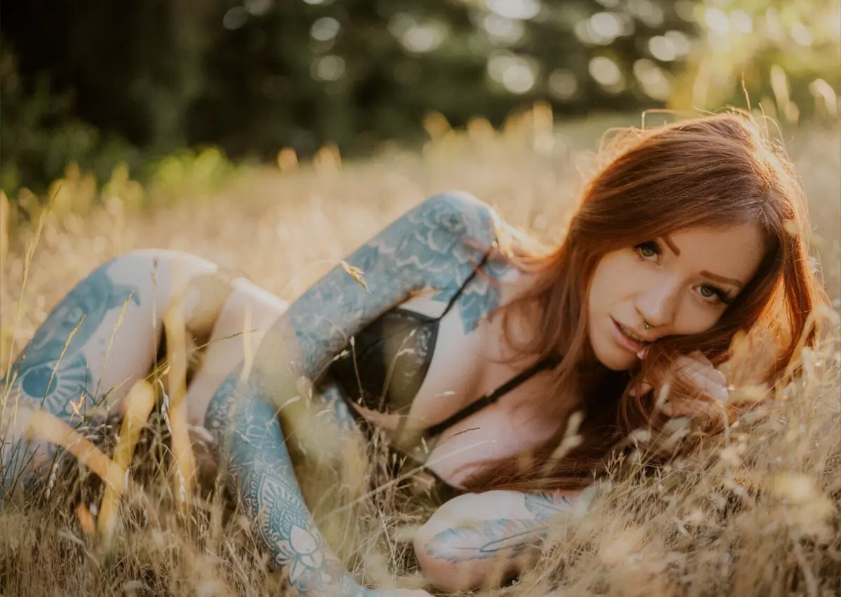 Tattooed Girlfriend 🖤 header