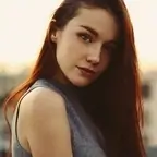 Emily Bloom avatar