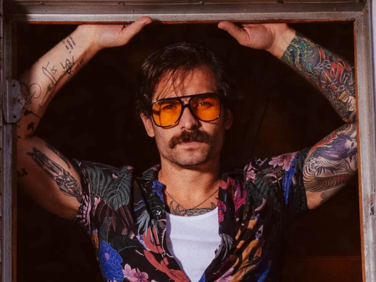 Flesh header