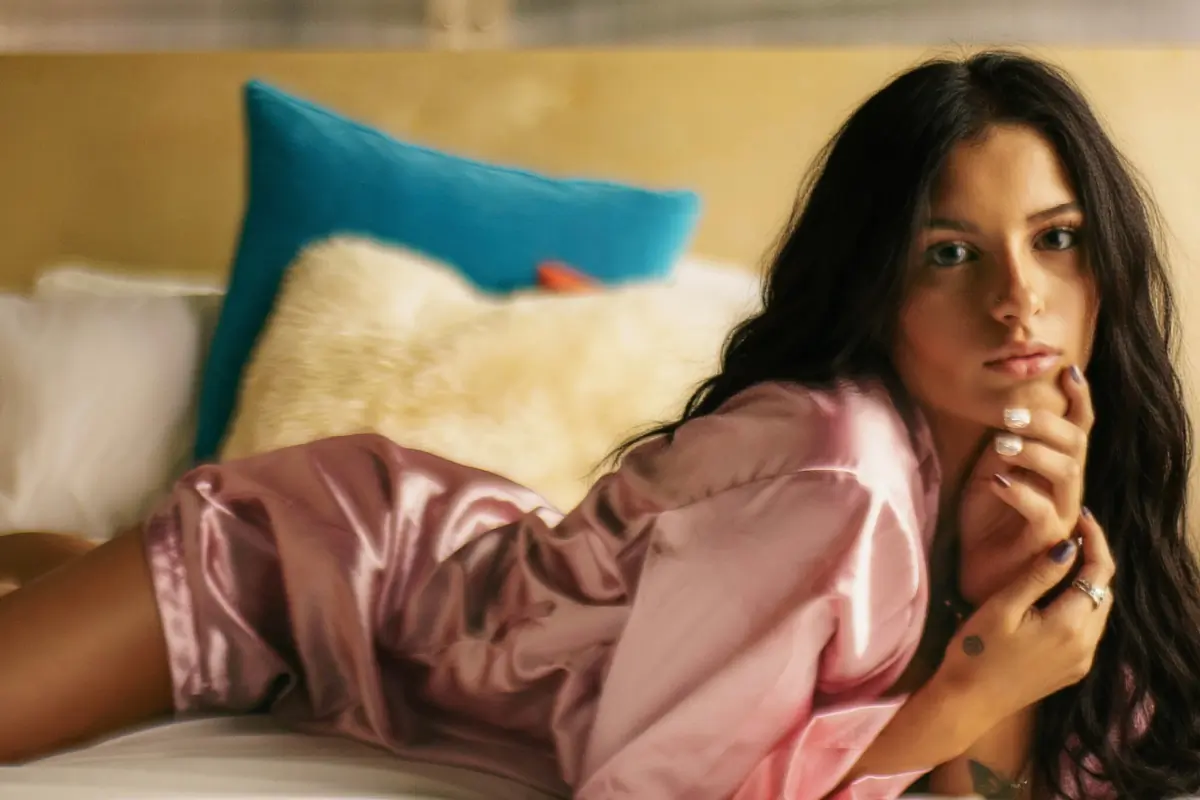 SHAE 🧸 header