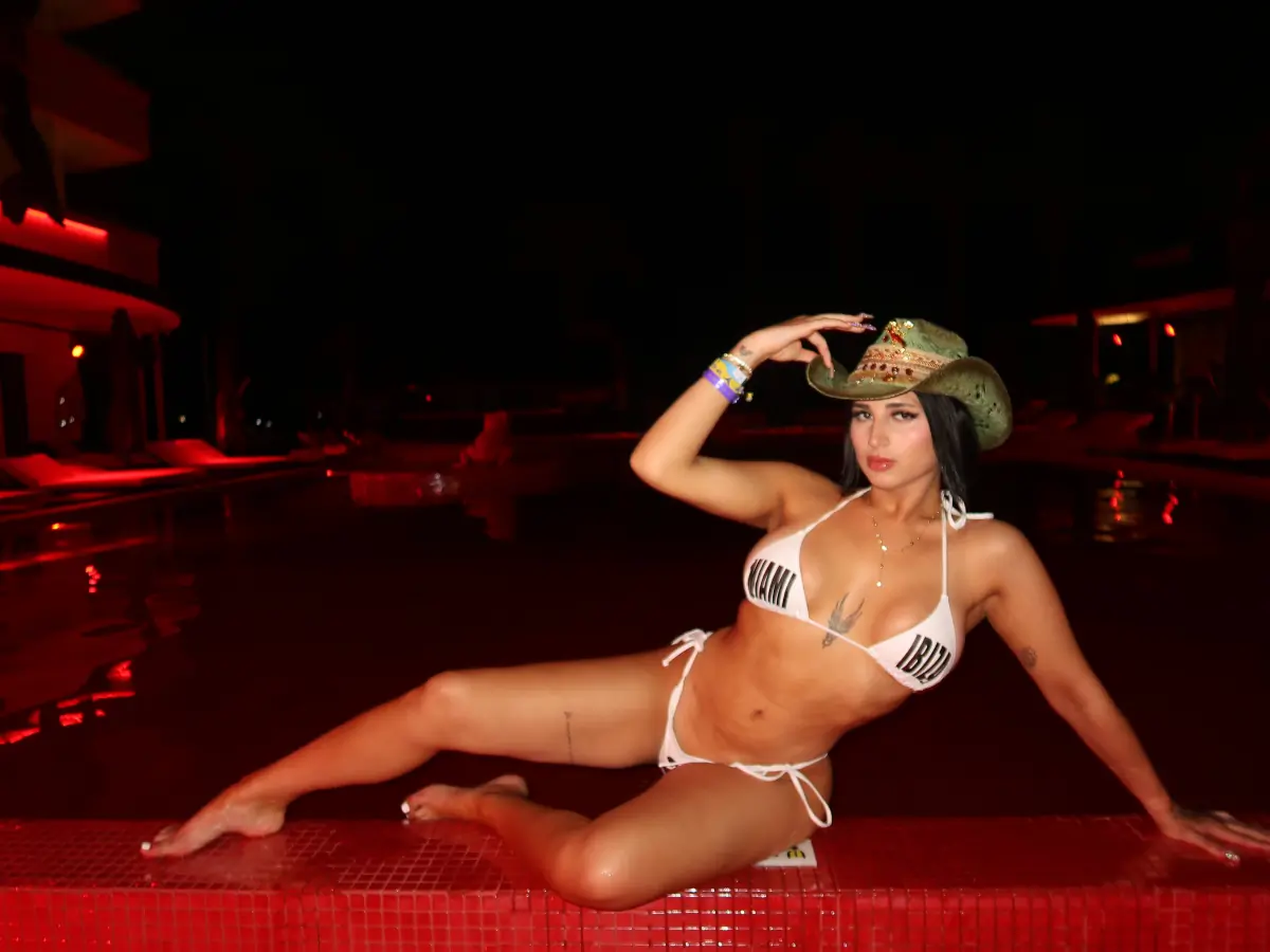 Tiffany Cox header