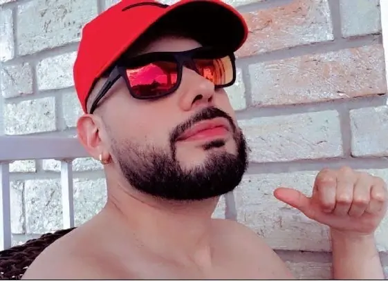 Beard man header